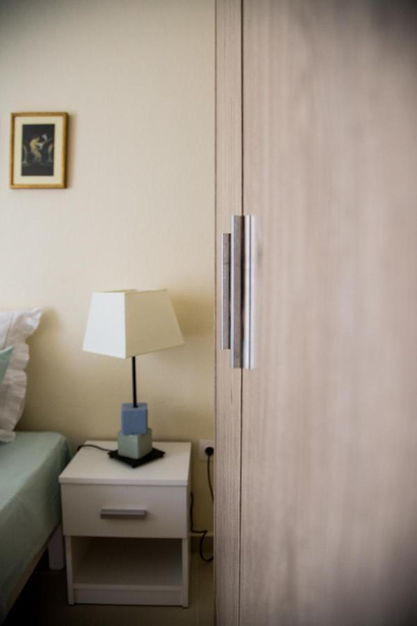 Blue Theros Apartments Paralia Dionysiou Exterior foto